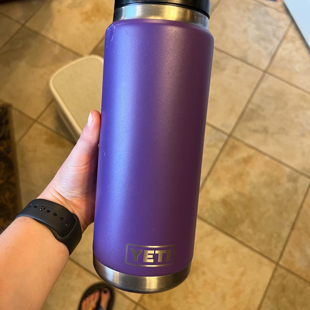 Yeti rambler 26 ounce